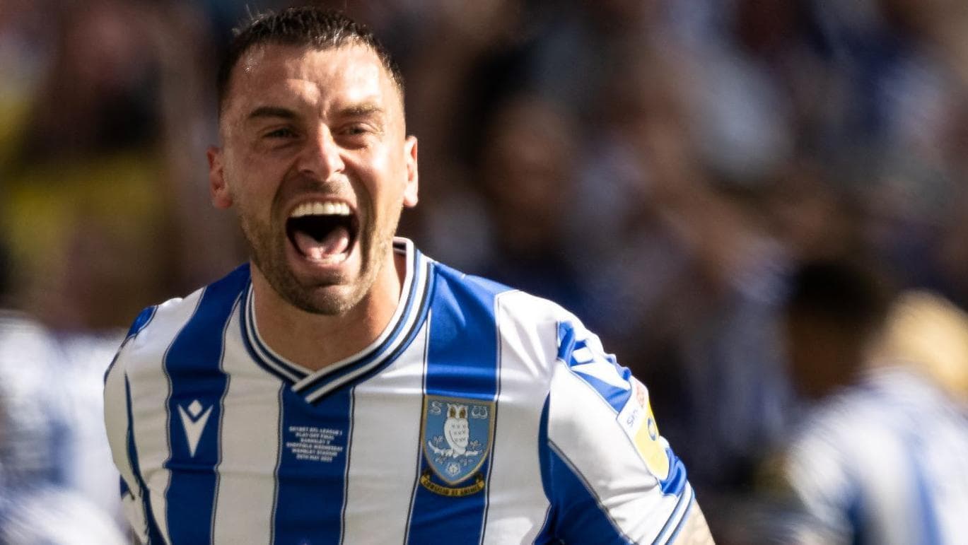 York sign veteran full-back Hunt