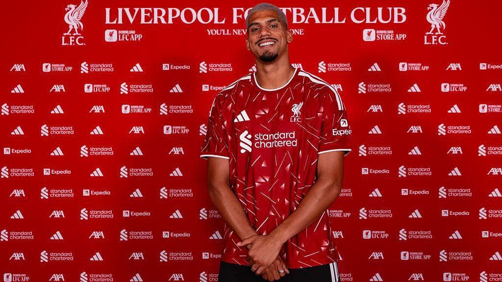 England is 'perfect' for my qualities - Araujo