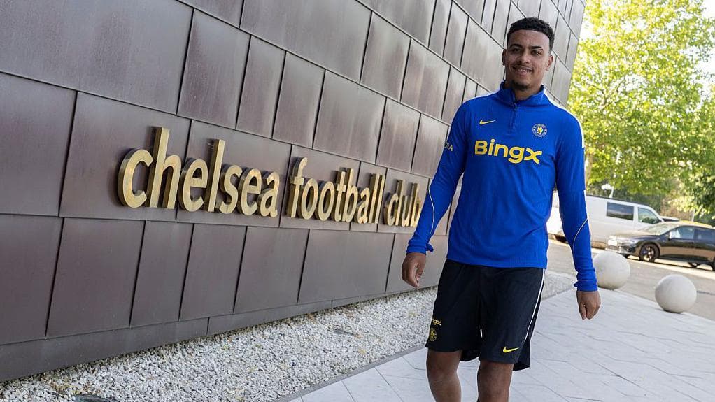 Rogers trains with Chelsea for first time