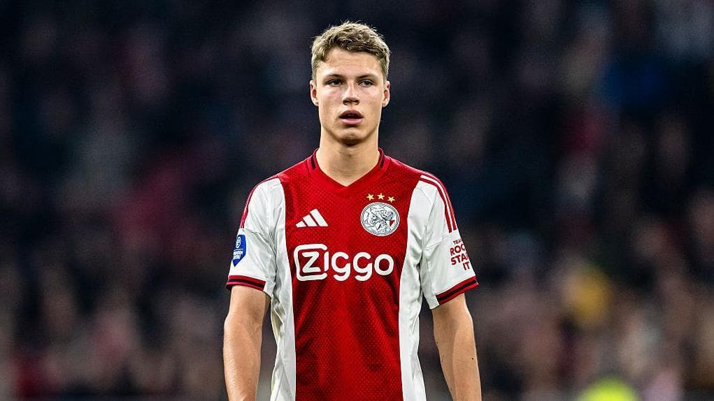 'An incredible feeling' - Magpies sign 'top young prospect' Steur
