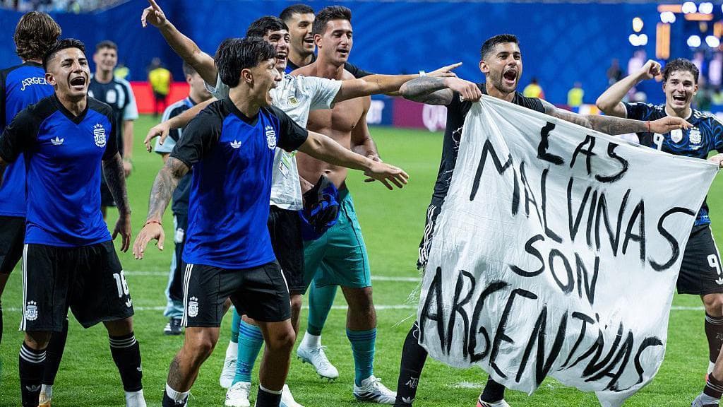 Fifa 'assessing match reports' over Falklands banner