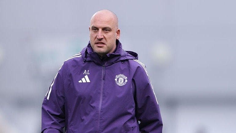 Lawrence to continue as Man Utd U21s chief