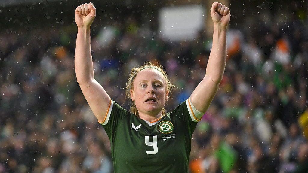 Republic of Ireland defeat Netherlands to boost World Cup qualification hopes