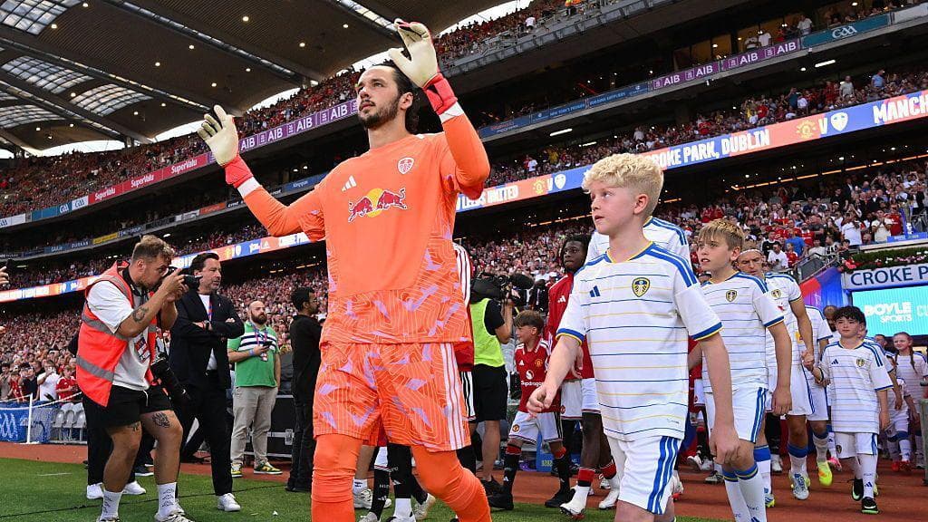 Trafford 'desperate to play' against Man Utd - Farke