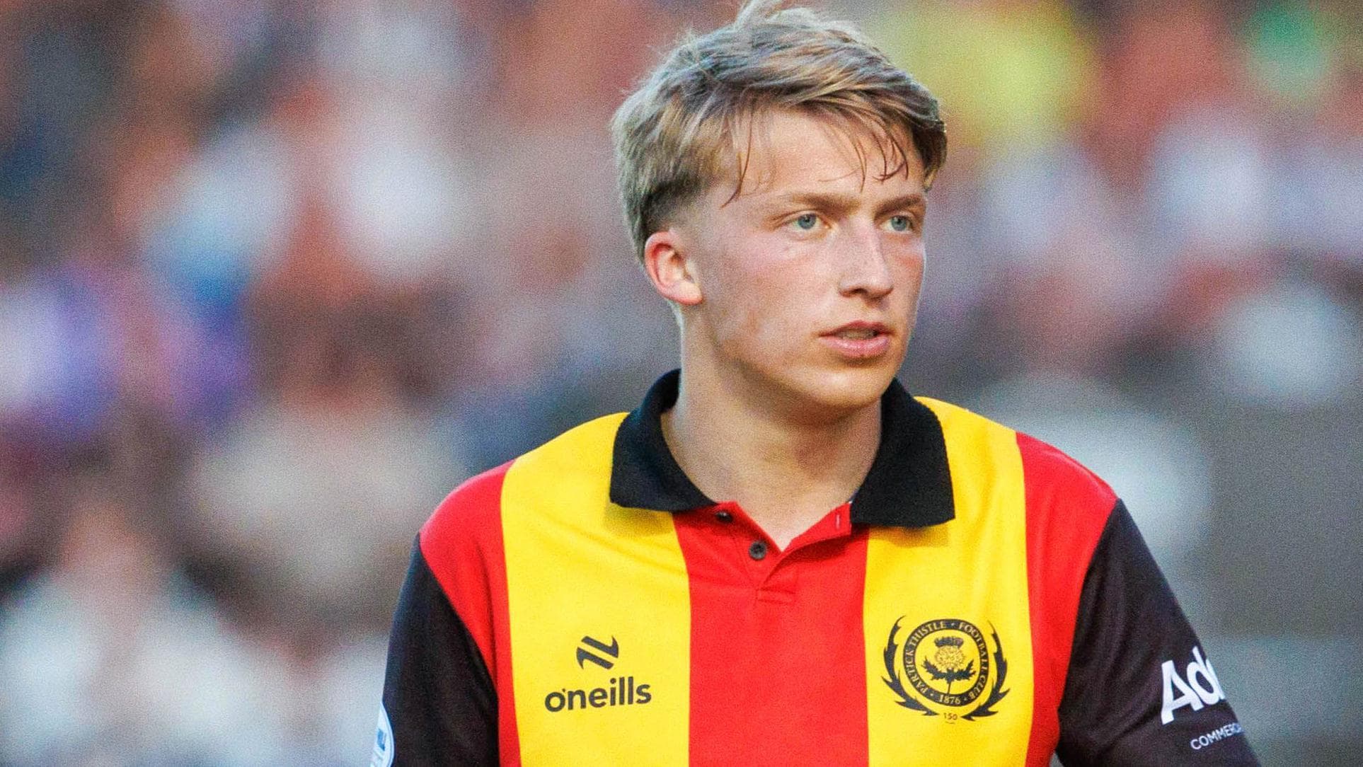 Stanway deal boosts Partick Thistle promotion push
