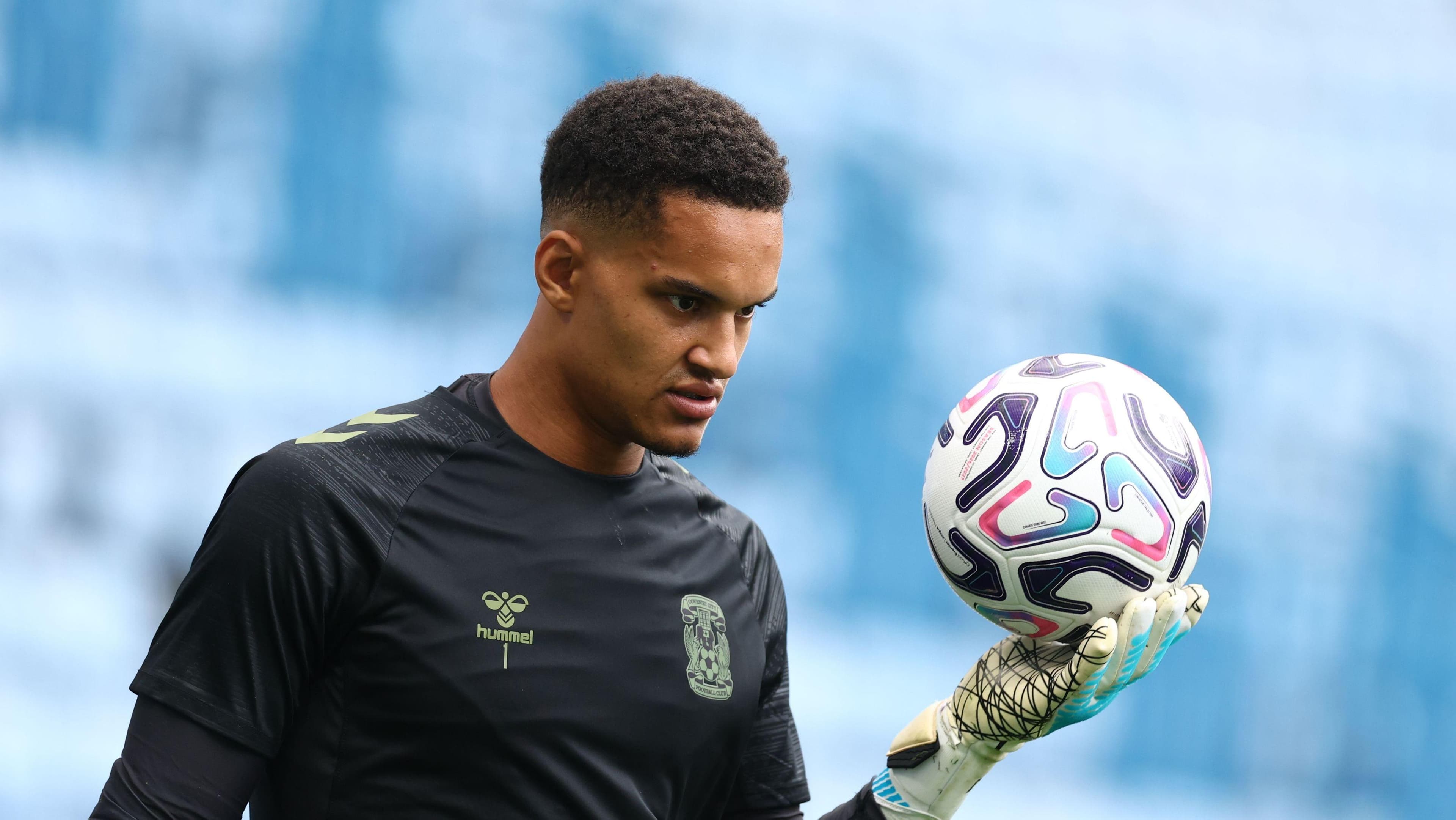 Orient sign Coventry's Dovin & Spurs' Scarlett