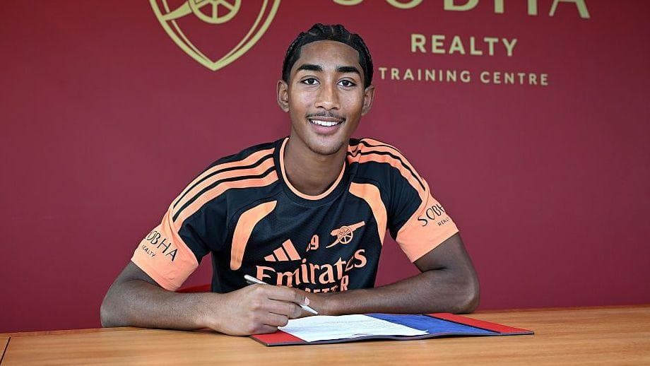 Salmon signs first professional contract