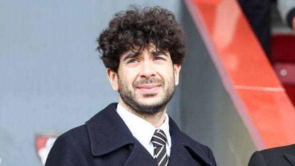 Candidates to succeed Silva 'both bring a lot of positives' - Khan