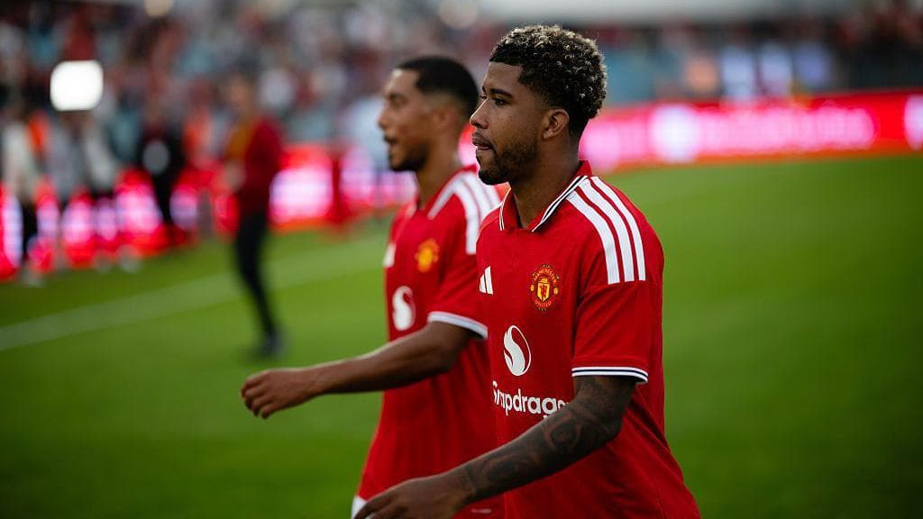 Santos ready to replace 'legend' Casemiro