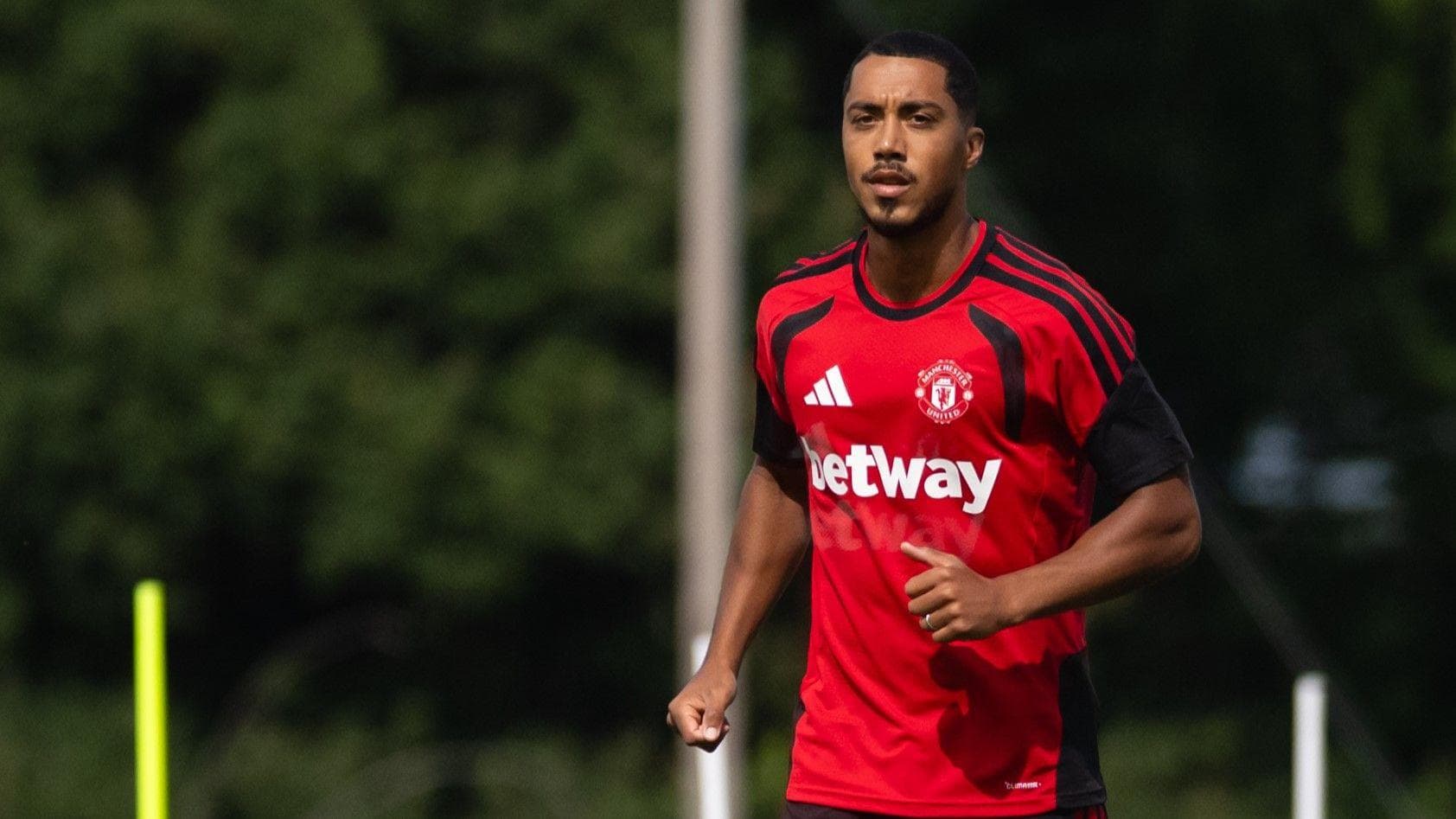 'Carrick's structure is different to what I'm used to' - Tielemans