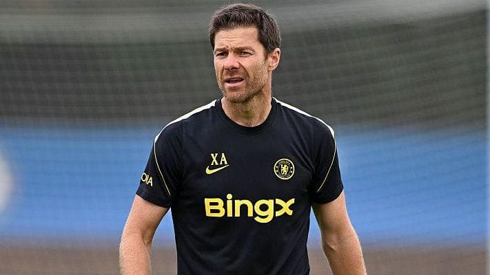 Alonso to discuss midfield balance