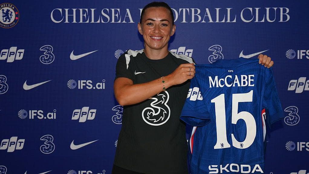 McCabe 'stayed off social media' after Chelsea move