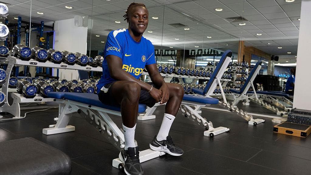 'Incredible and different' Quenda plays like Saka and wants to follow Ronaldo