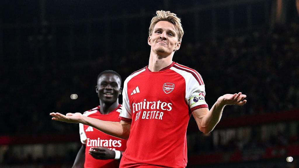 Analysis: Champions send early warning