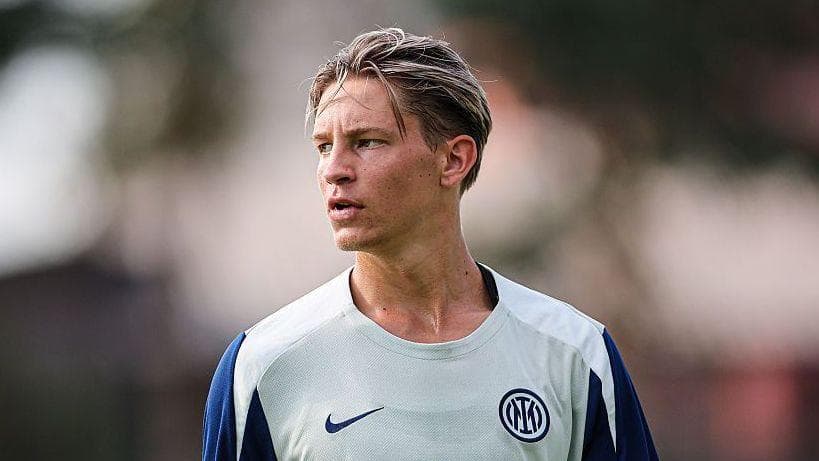 Leicester sign young Finnish defender Kangasniemi