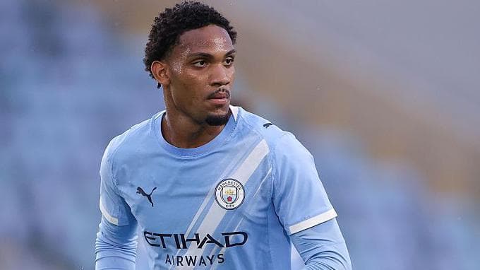 Leicester sign Man City defender McFarlane on loan