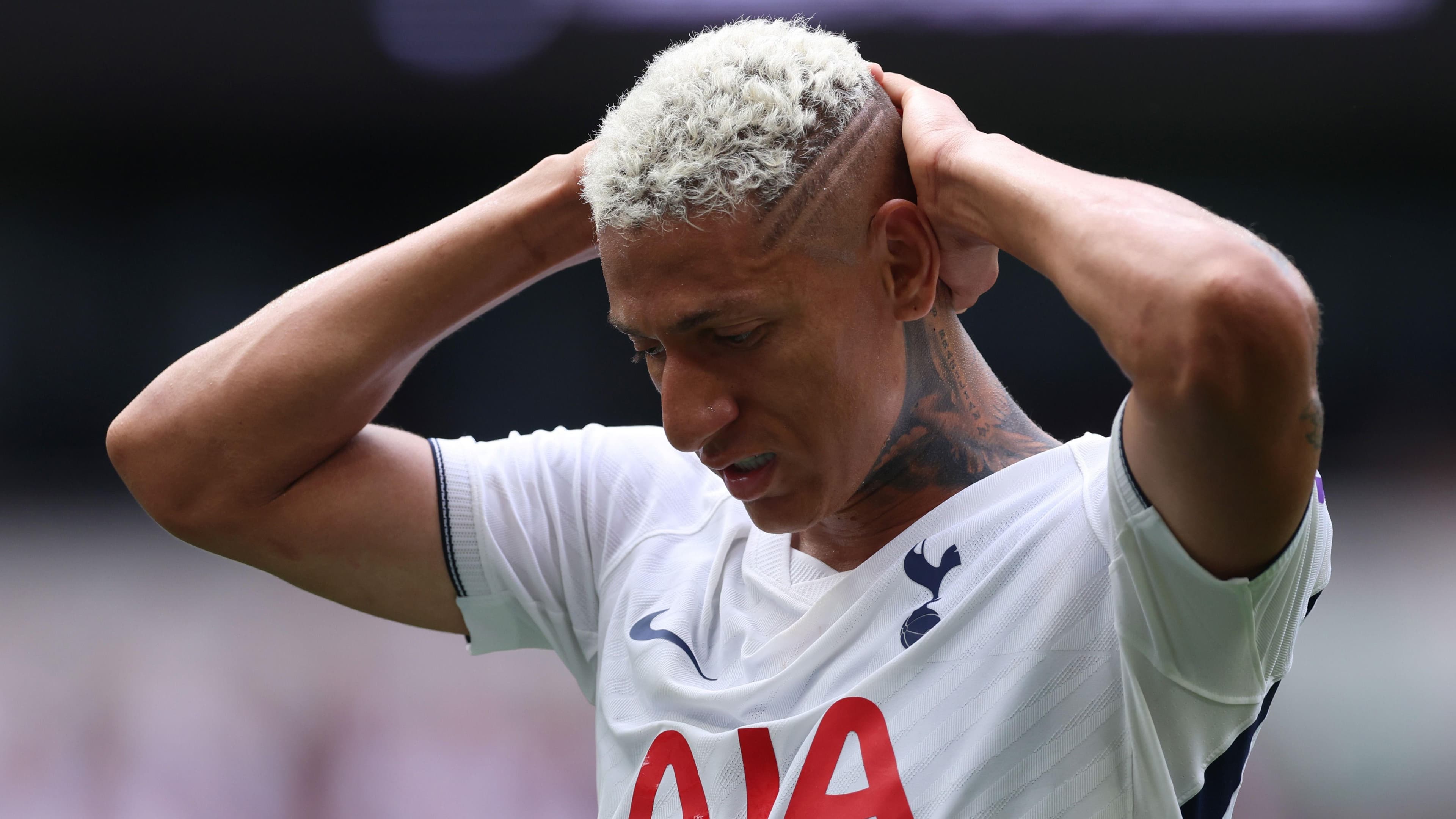 Richarlison posts crying emoji after Spurs cup snub