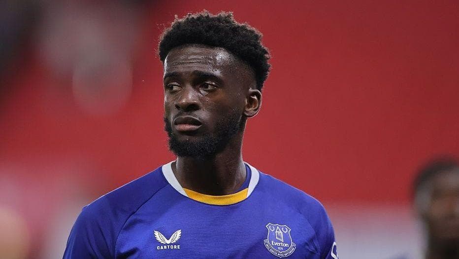 Hull agree £22m fee for Everton's Iroegbunam