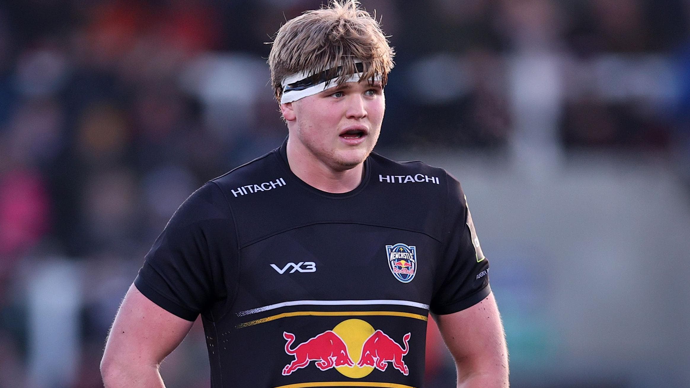Newcastle lock Usher signs new deal