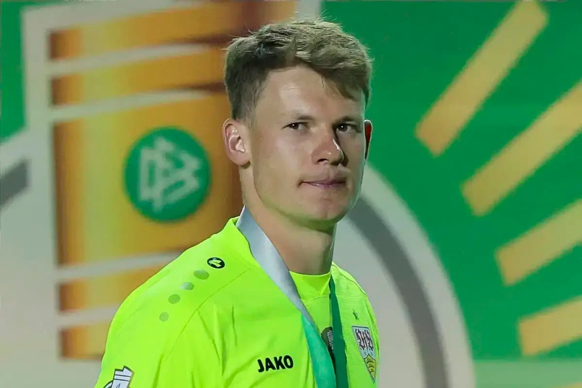 Bayern Munich receive goalkeeper transfer interest from Manchester City