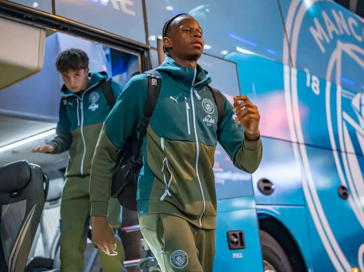 Swansea City continue pursuit of Manchester City defender for Championship loan