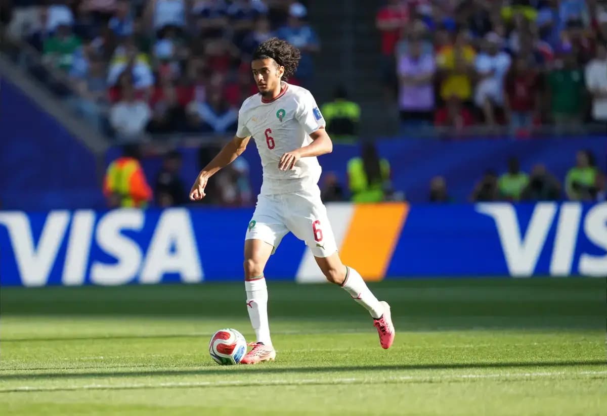 Manchester City sources issue midfield transfer update after Elliot Anderson deal confirmed