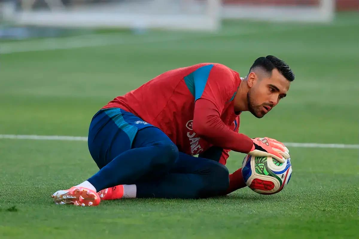 From Portugal: Man City credited with strong interest in Porto goalkeeper Diogo Costa