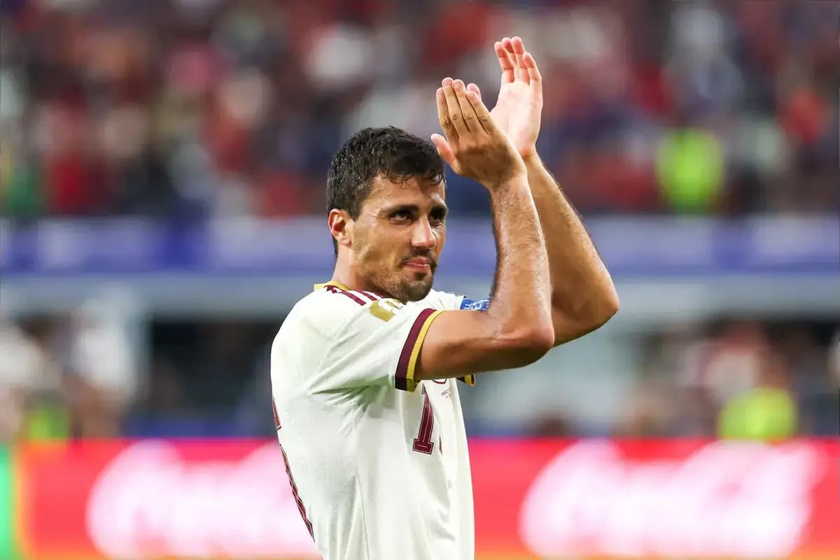 Rodri gives green light for Real Madrid transfer as Manchester City hold out for €100M fee