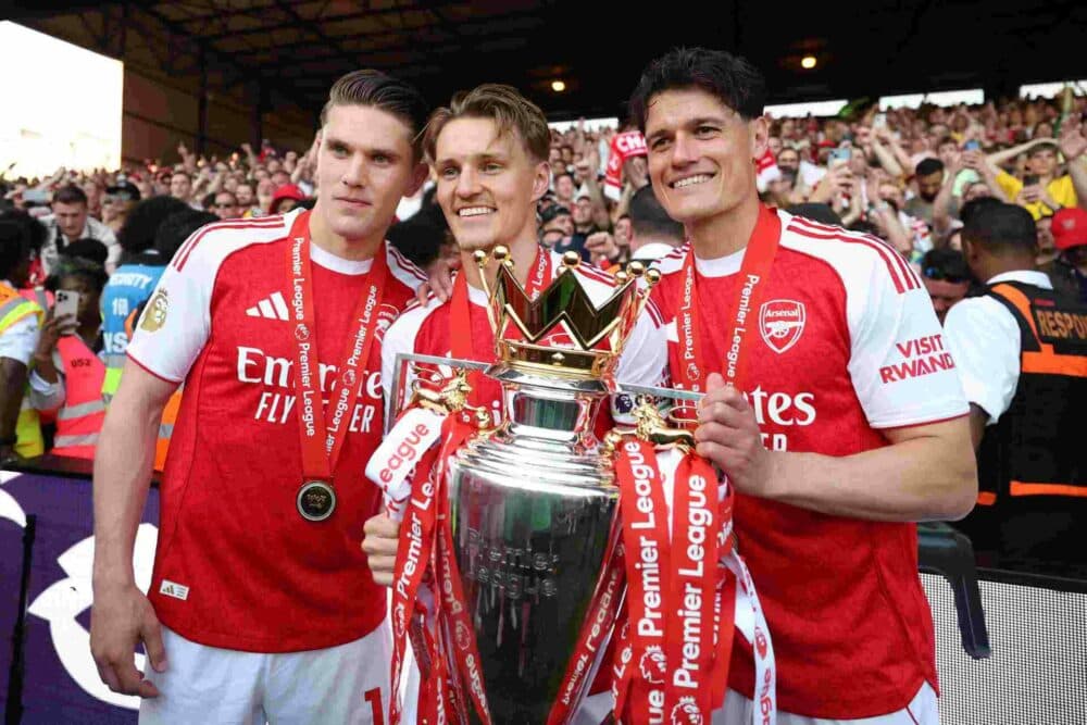 Ex-Arsenal midfielder shares farewell after completing transfer exit