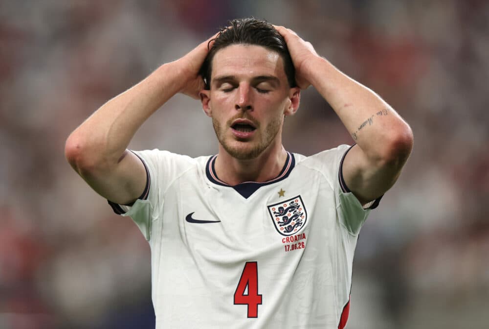 Arsenal international limps away from World Cup match in new injury scare
