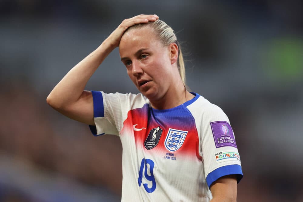 Arsenal offered Beth Mead new deal