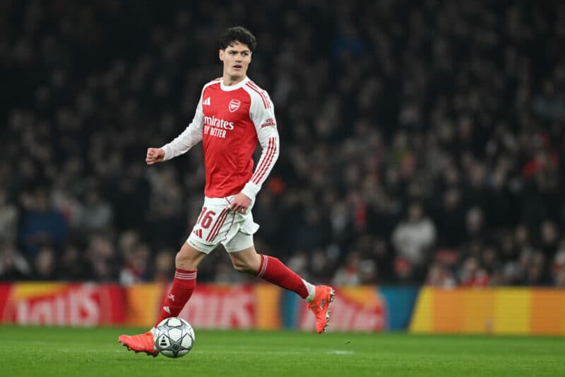 Arsenal 32yo to hold medical on Tuesday ahead of sale
