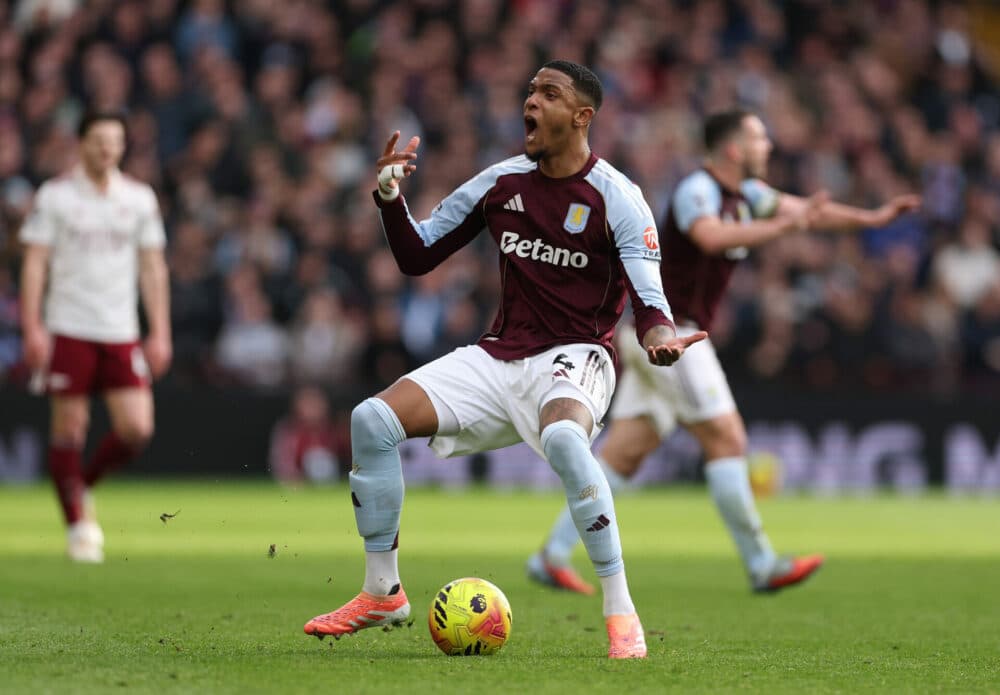 Arsenal still £20m from Aston Villa Konsa valuation