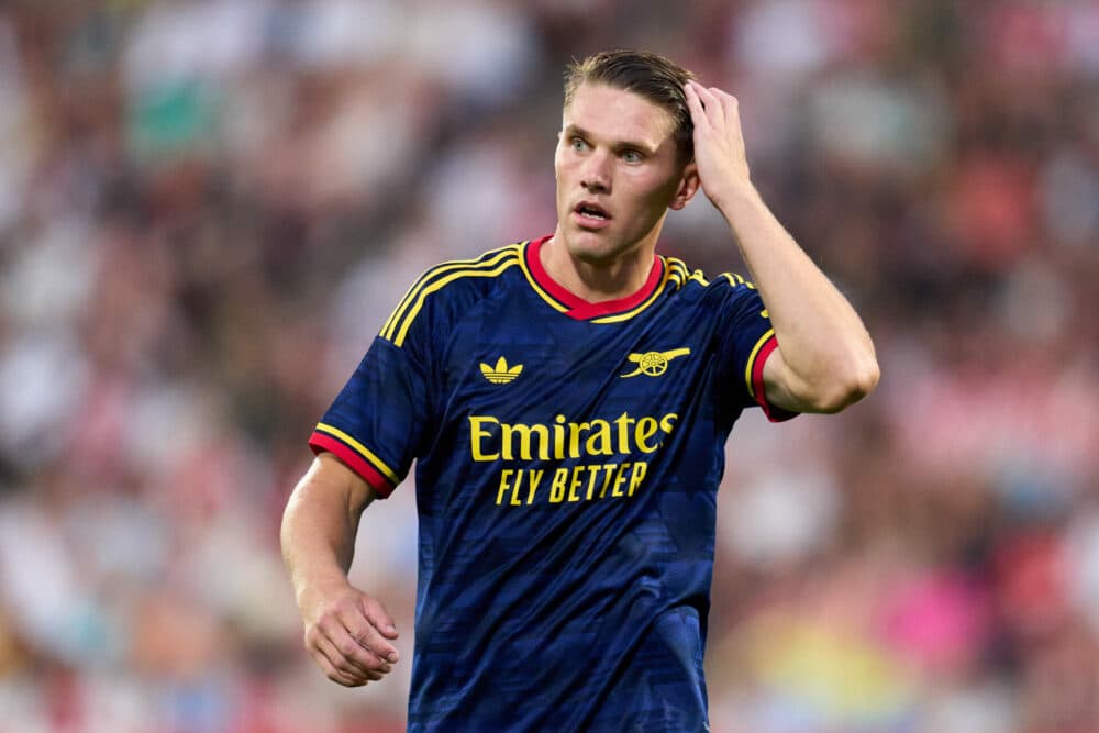 National team boss defends Arsenal player after call-up