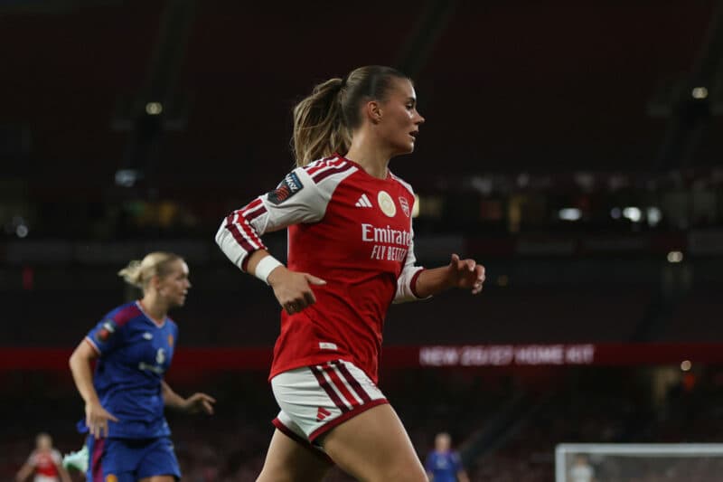 New Arsenal signing withdraws from international duty with ‘knee problems’