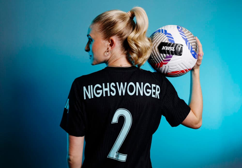 Arsenal agree £150k deal for Nighswonger