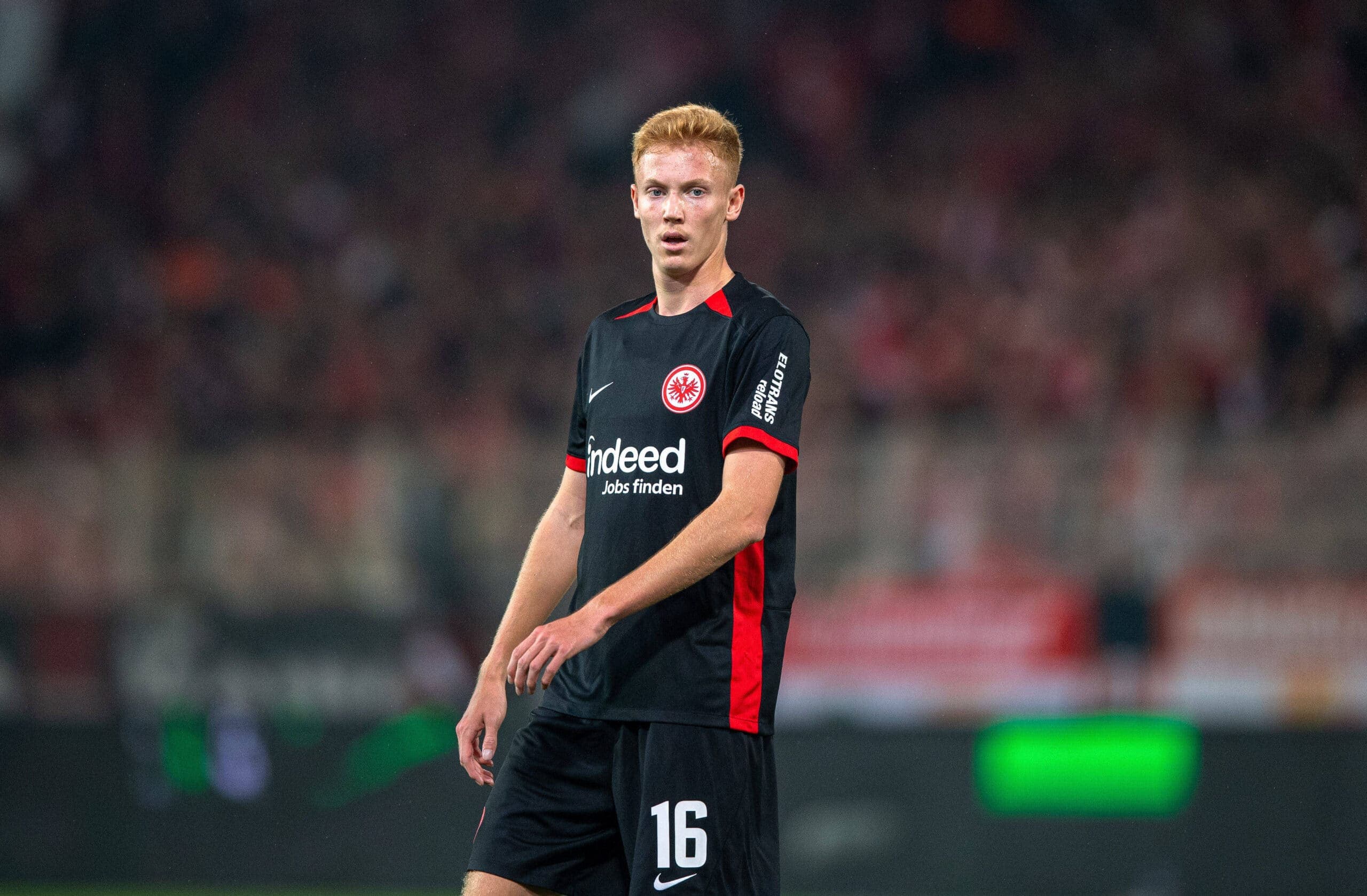 Report: Crystal Palace and Fulham set to battle for £25m-rated midfielder