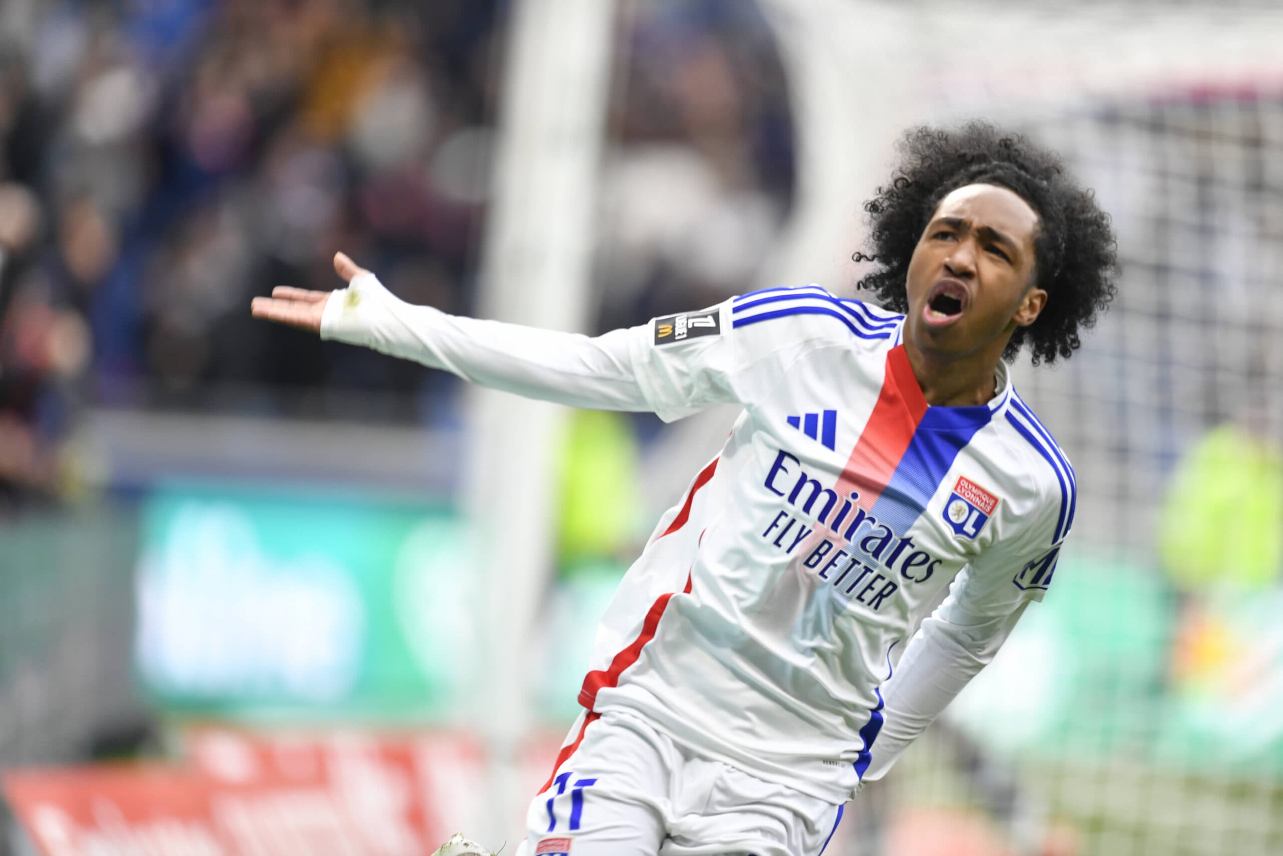 Report: Arsenal considering late move to sign Ligue 1 star