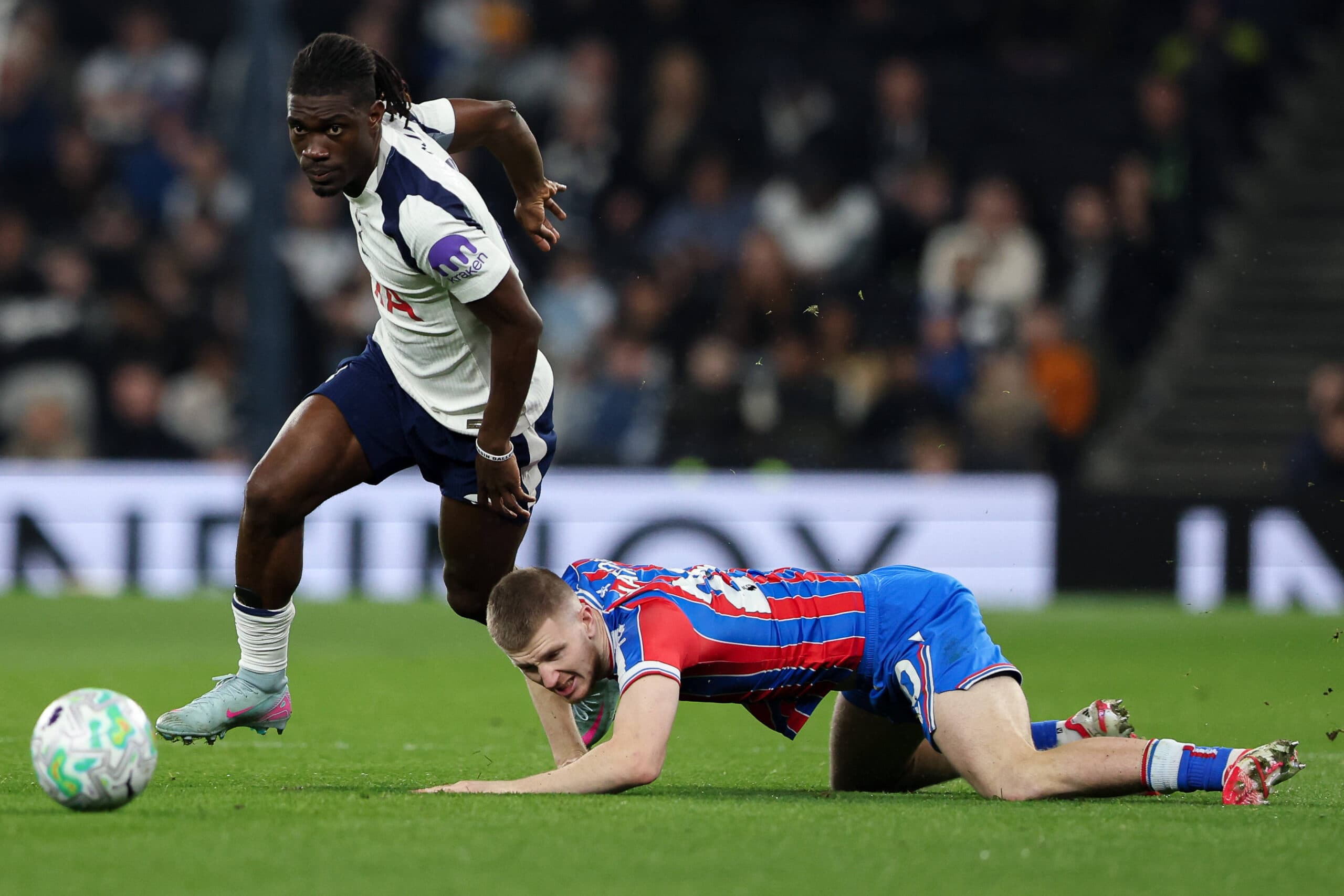 Report: Tottenham Hotspur midfielder heading for exit door with deal in progress