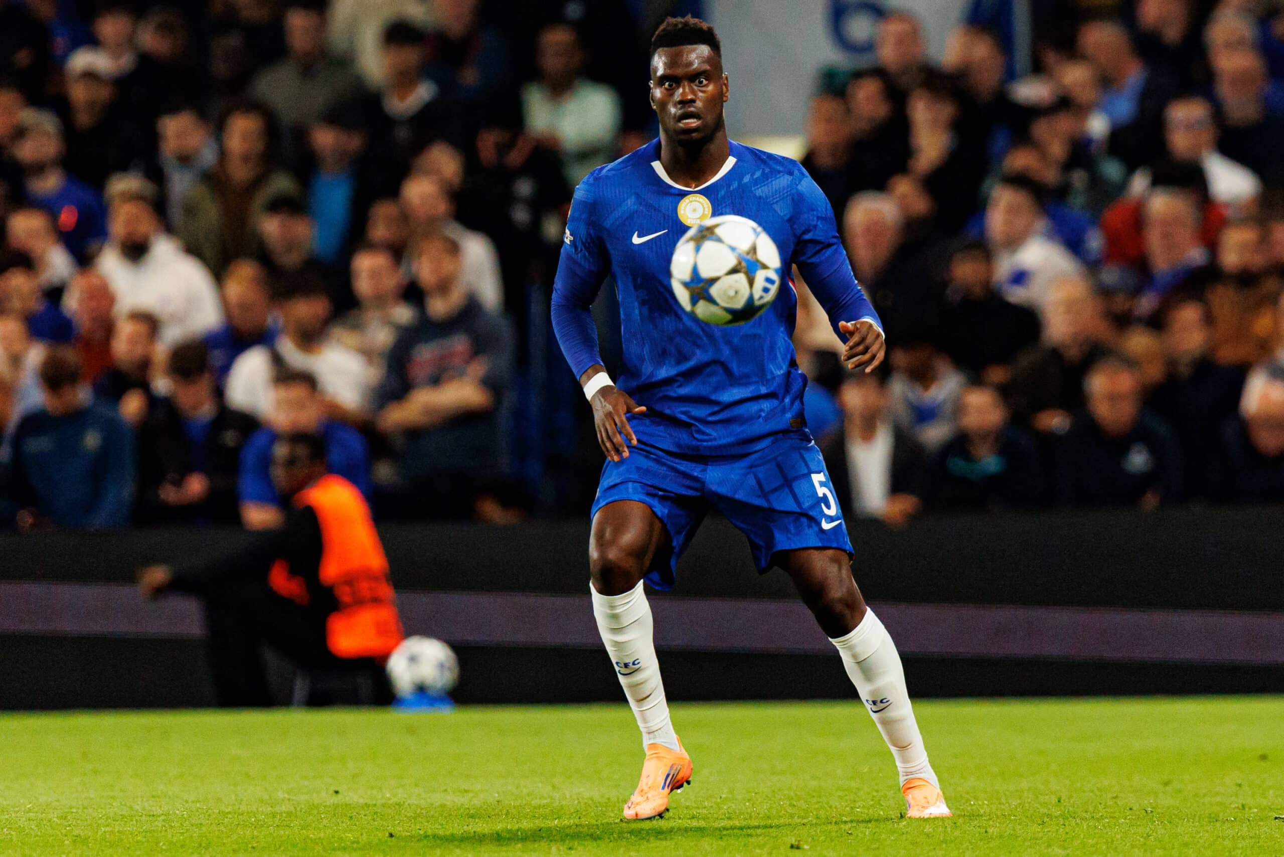 Chelsea defender close to Serie A move