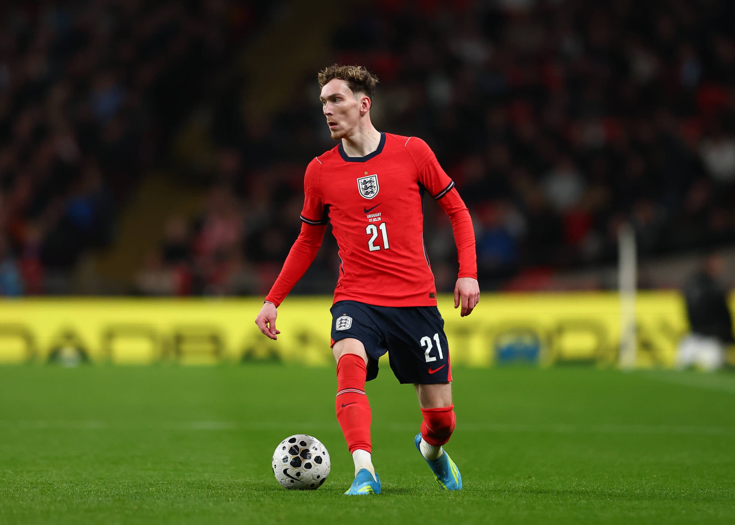 Report: Chelsea had £65m bid rejected for Premier League midfielder