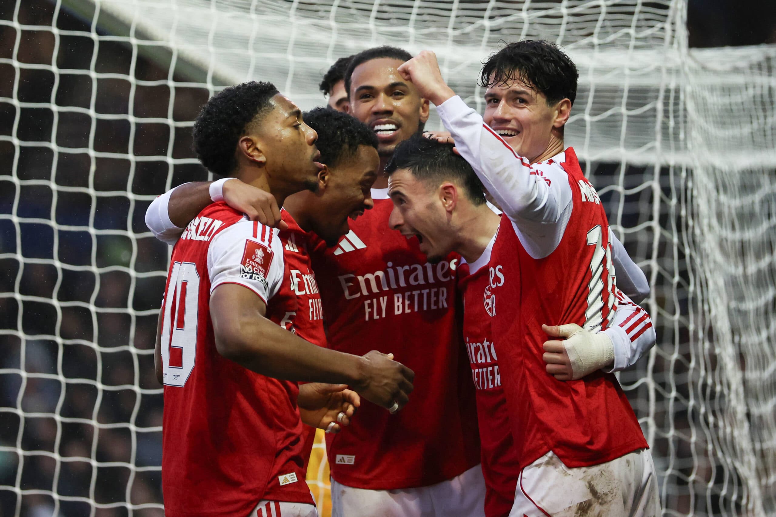 Report: Serie A side has held talks to sign Arsenal star