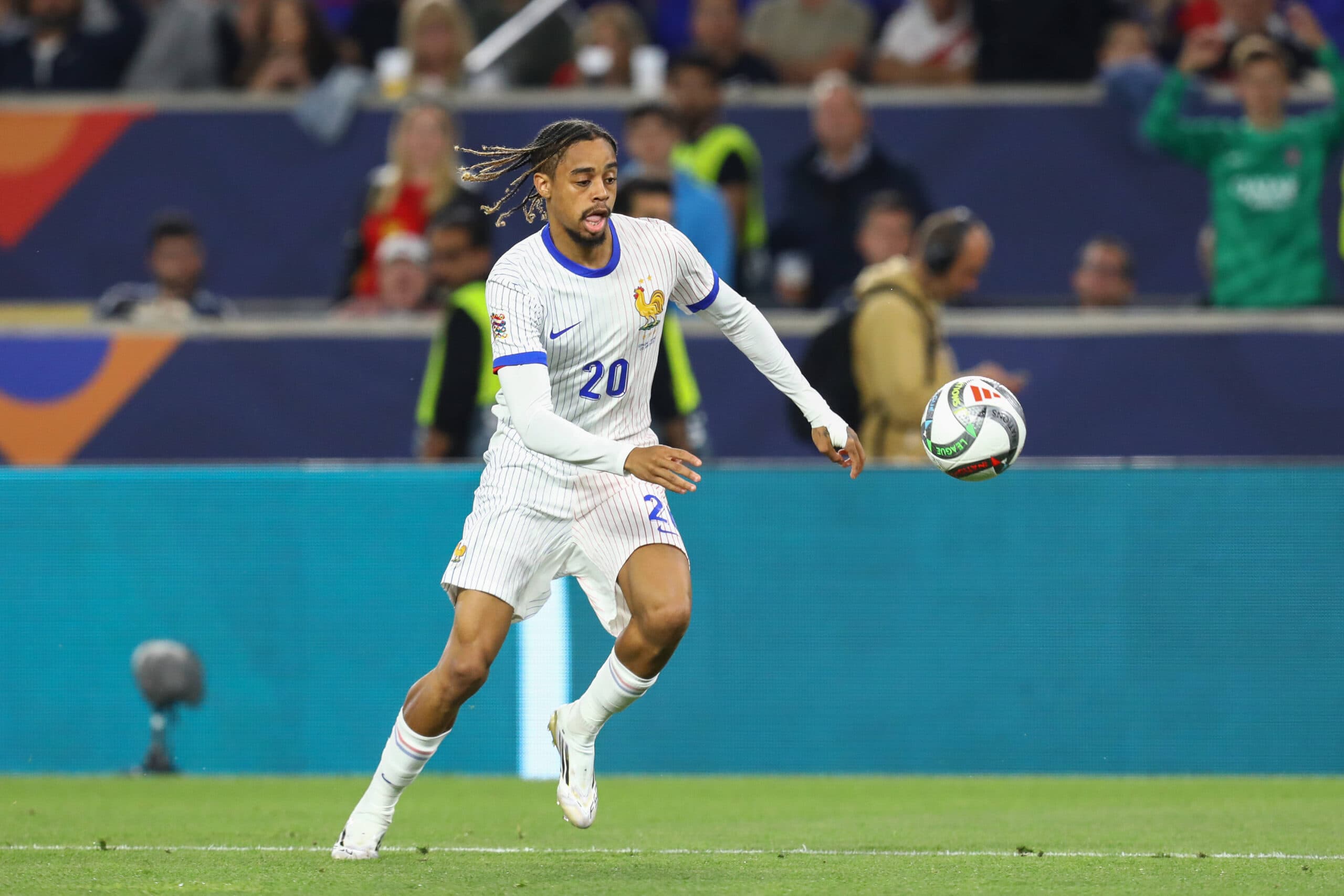 Journalist: Liverpool keep Barcola pursuit alive despite Minteh push