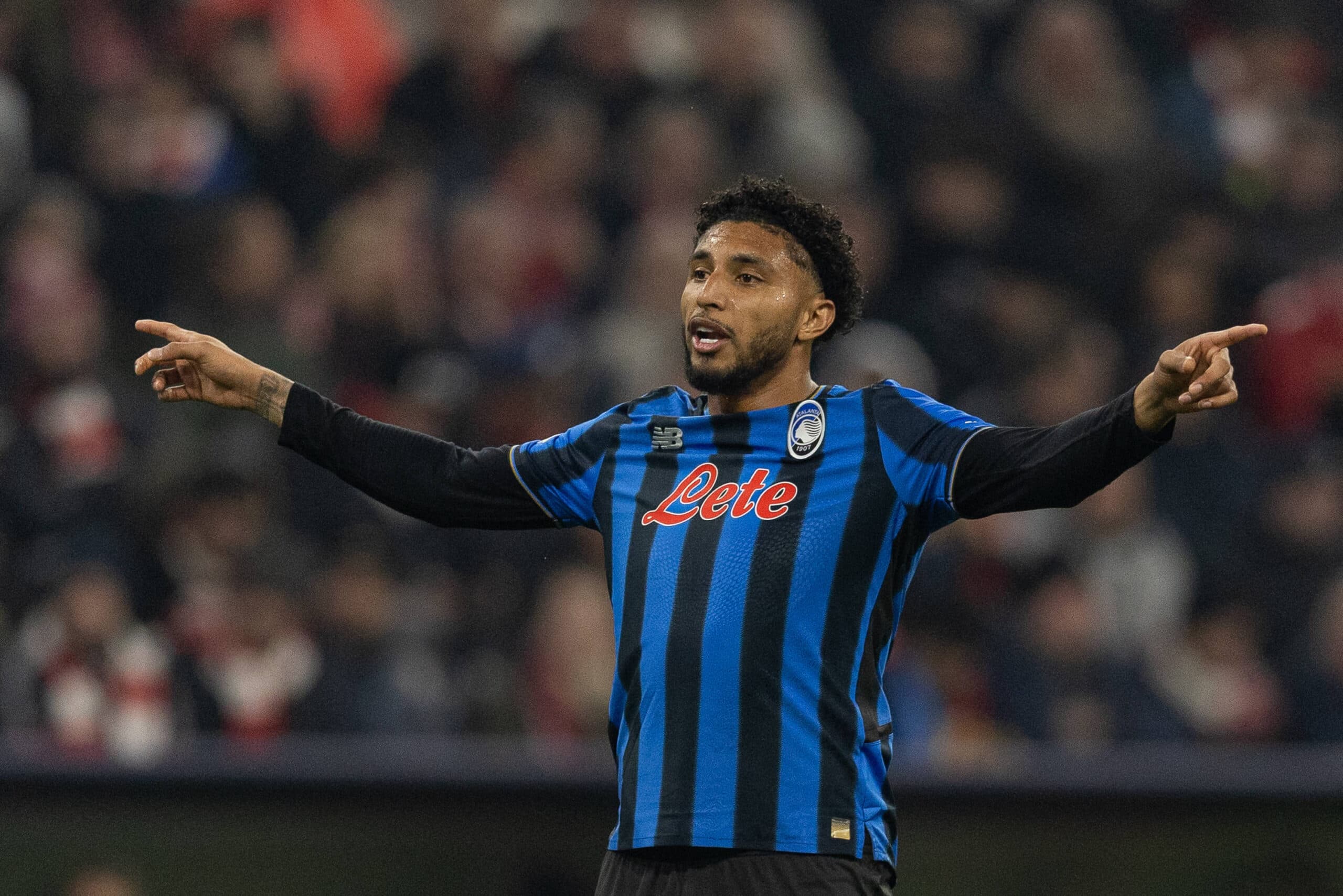 Sky Sports: Man United in talks over move for Serie A midfielder