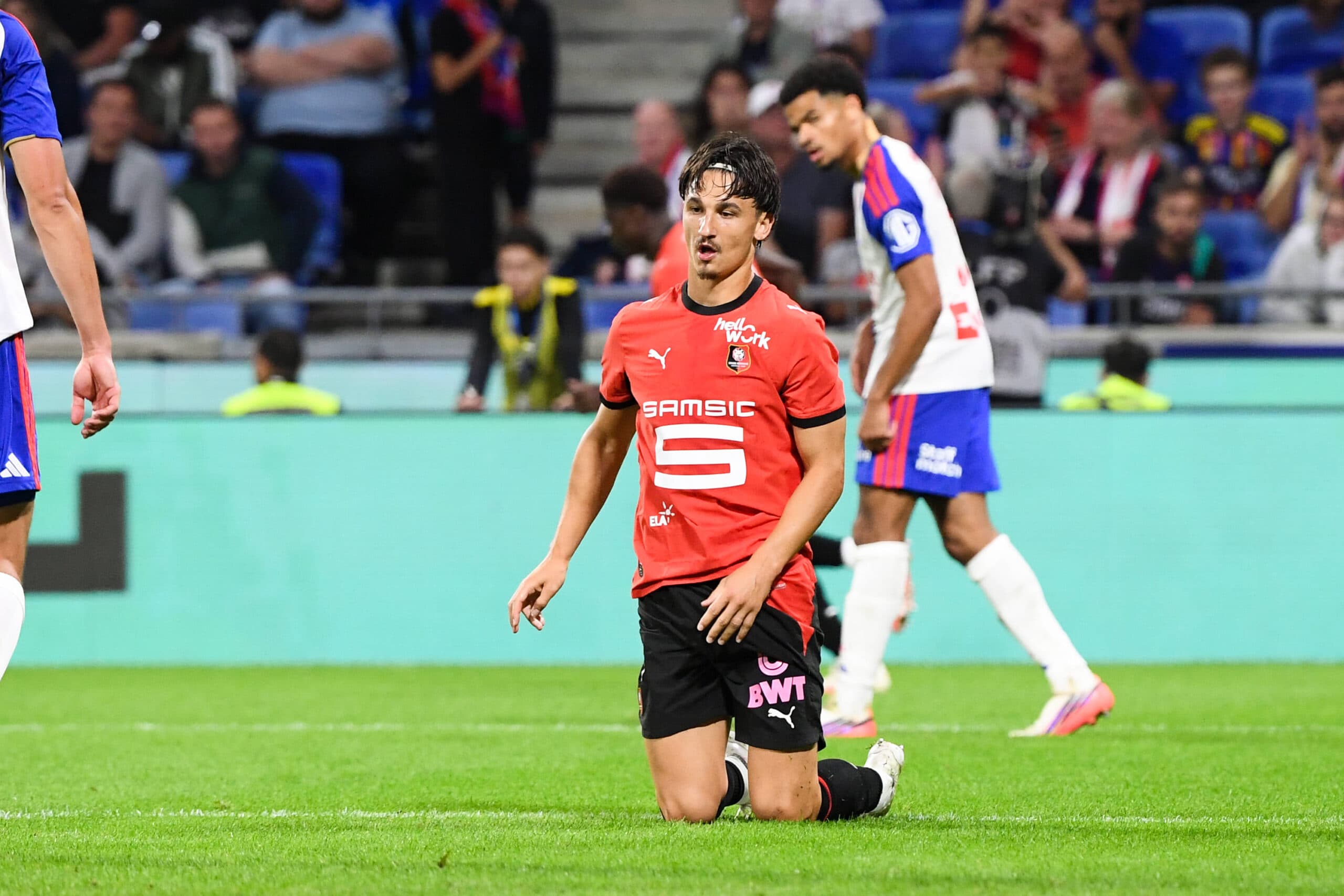 Premier League Clubs keep tabs on French international attacker