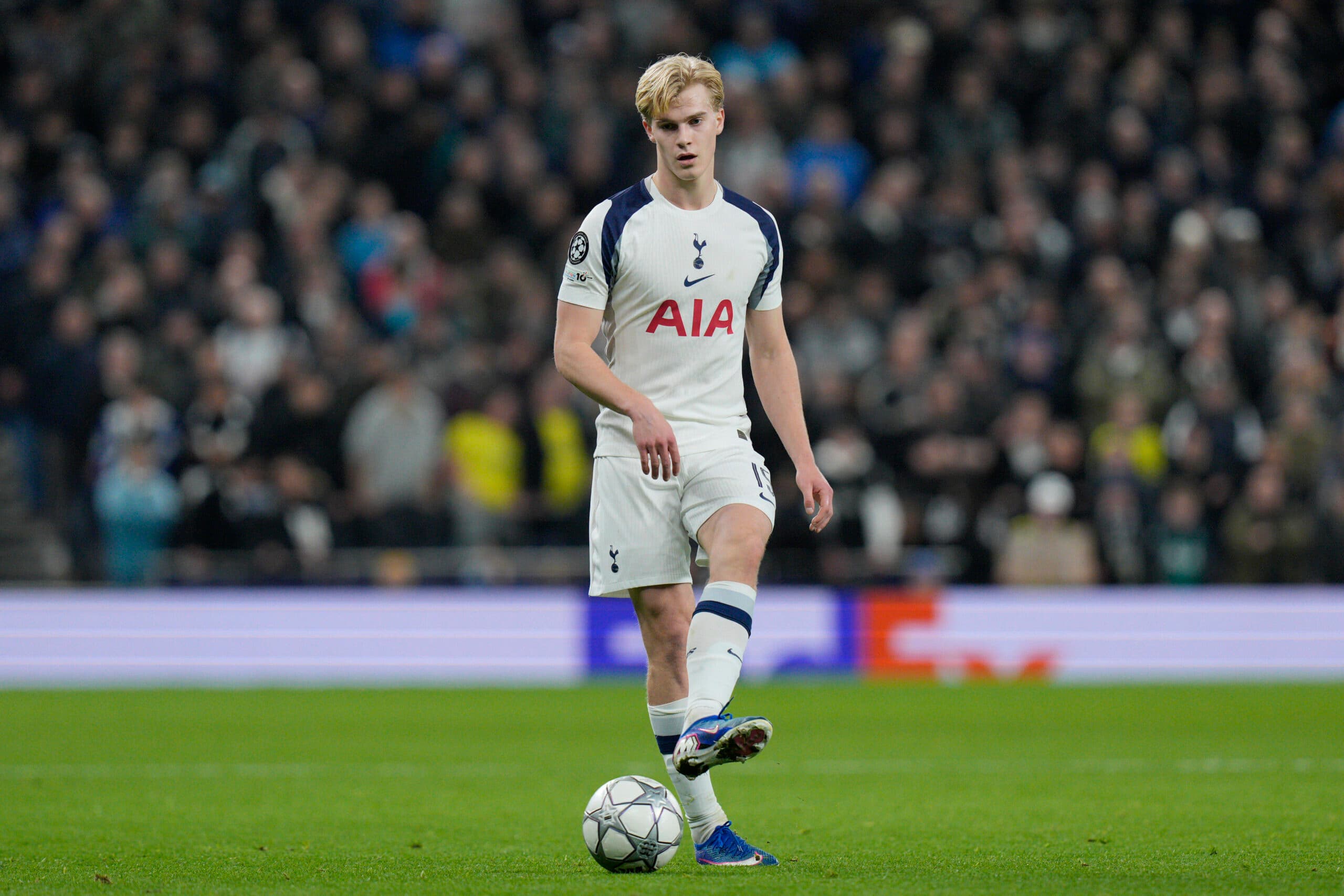 Tottenham Hotspur star finally ends summer transfer saga