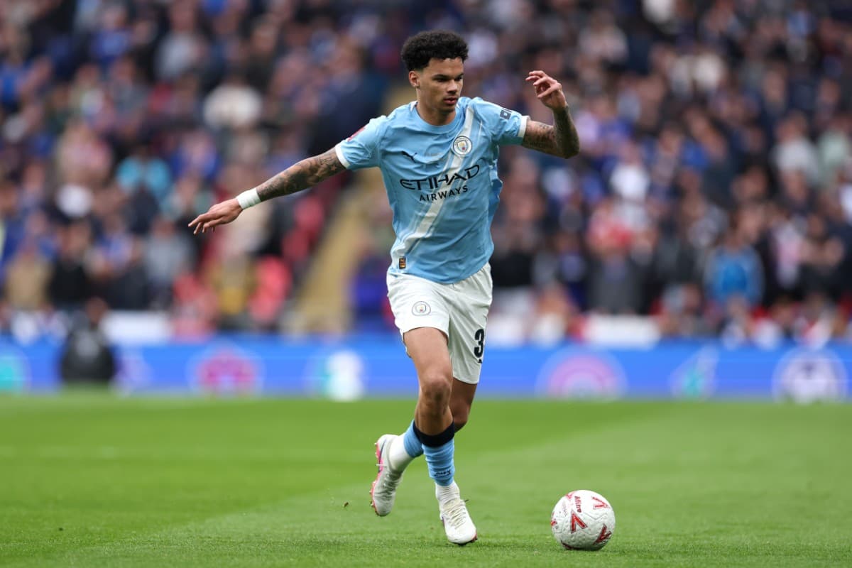 Is a positional shift on the cards for a Manchester City starlet?