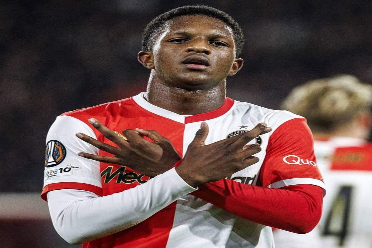 Another clue may have emerged as to which right-back Manchester City may sign this summer