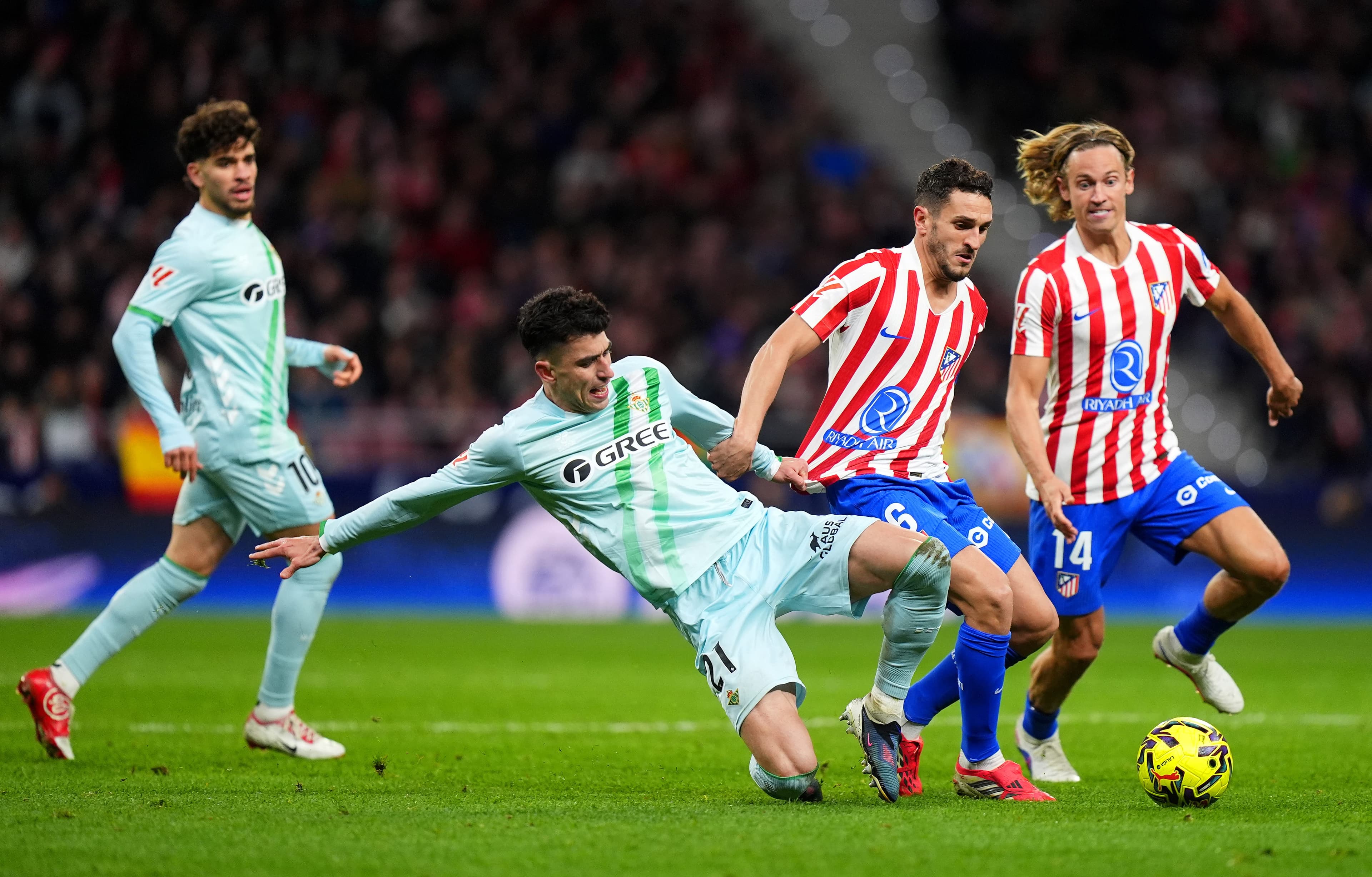 Atletico Madrid optimistic over continuity of star midfielder