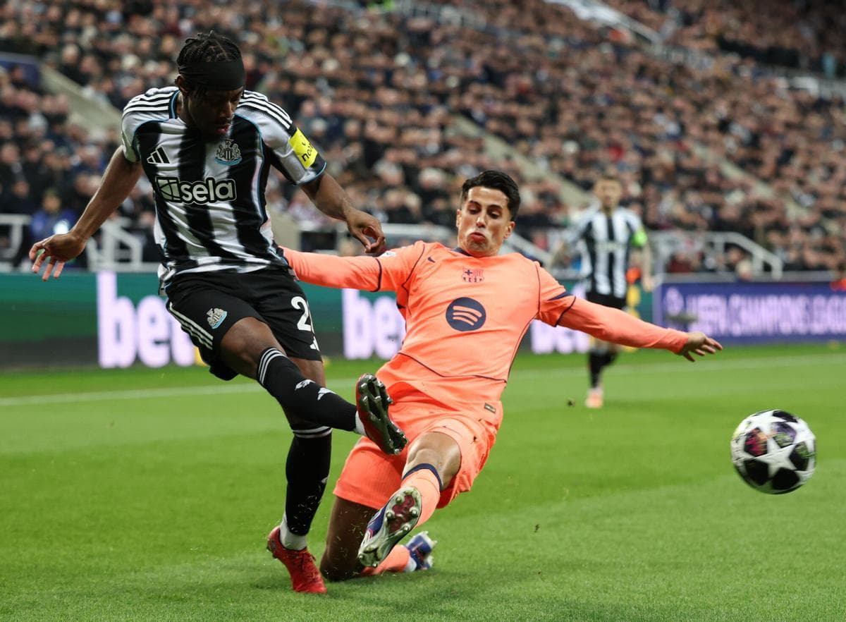 Barcelona set clear conditions for Joao Cancelo signing